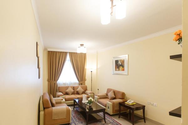 Deluxe One-Bedroom Suite